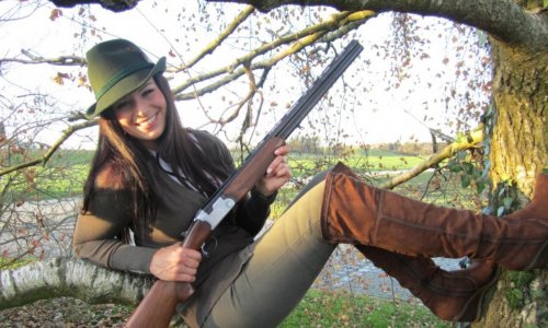 Szemrevaló vadászhölgyek a világ minden tájáról….