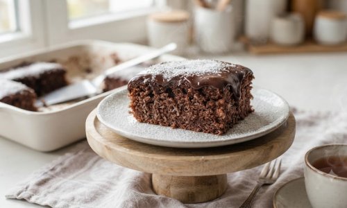 Csokoládét megszégyenítően finom: a bögrés, kókuszos-kakaós szelet, amit nem lehet megunni
